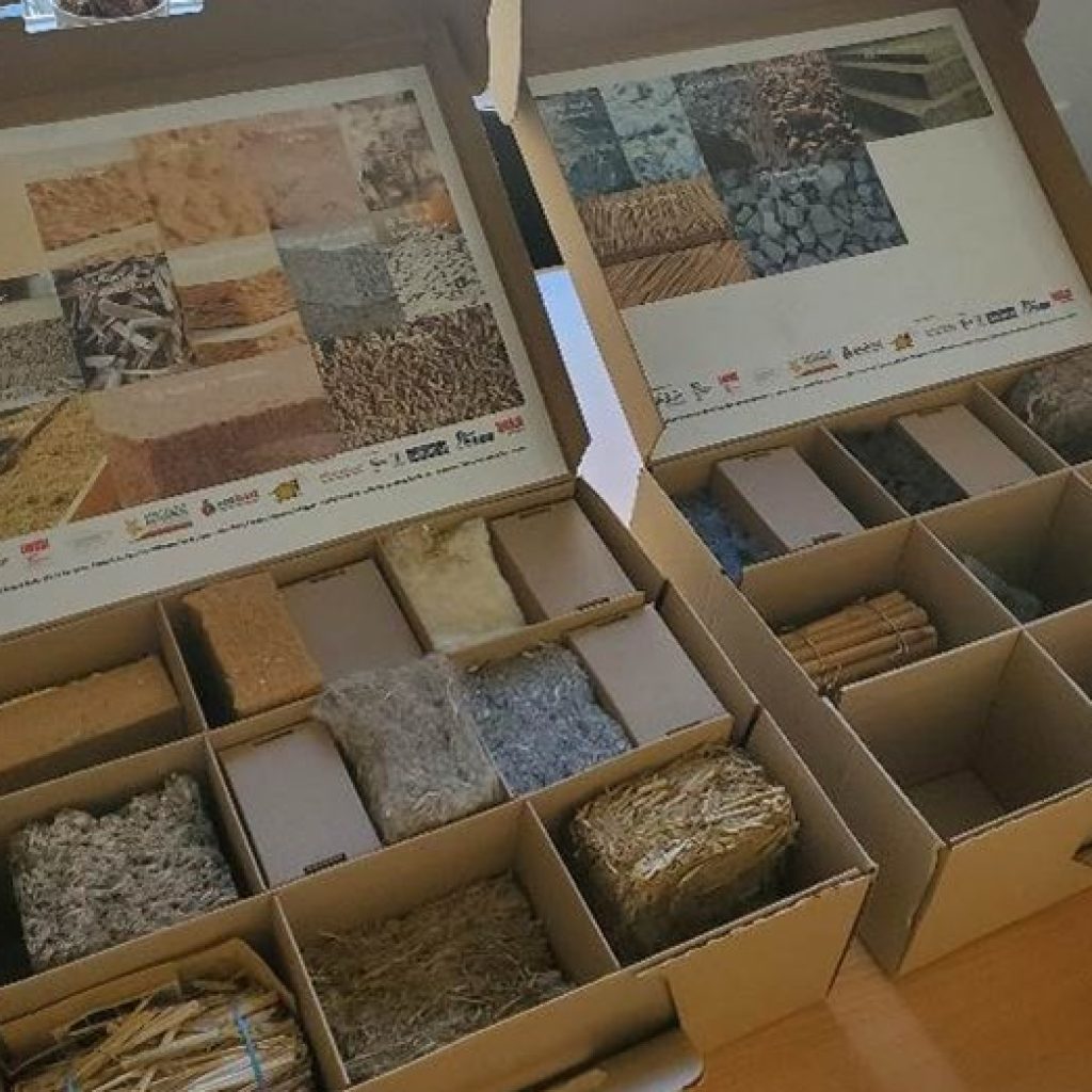 mallette-de-materiaux-geo-et-biosources-envirobat-grand-est