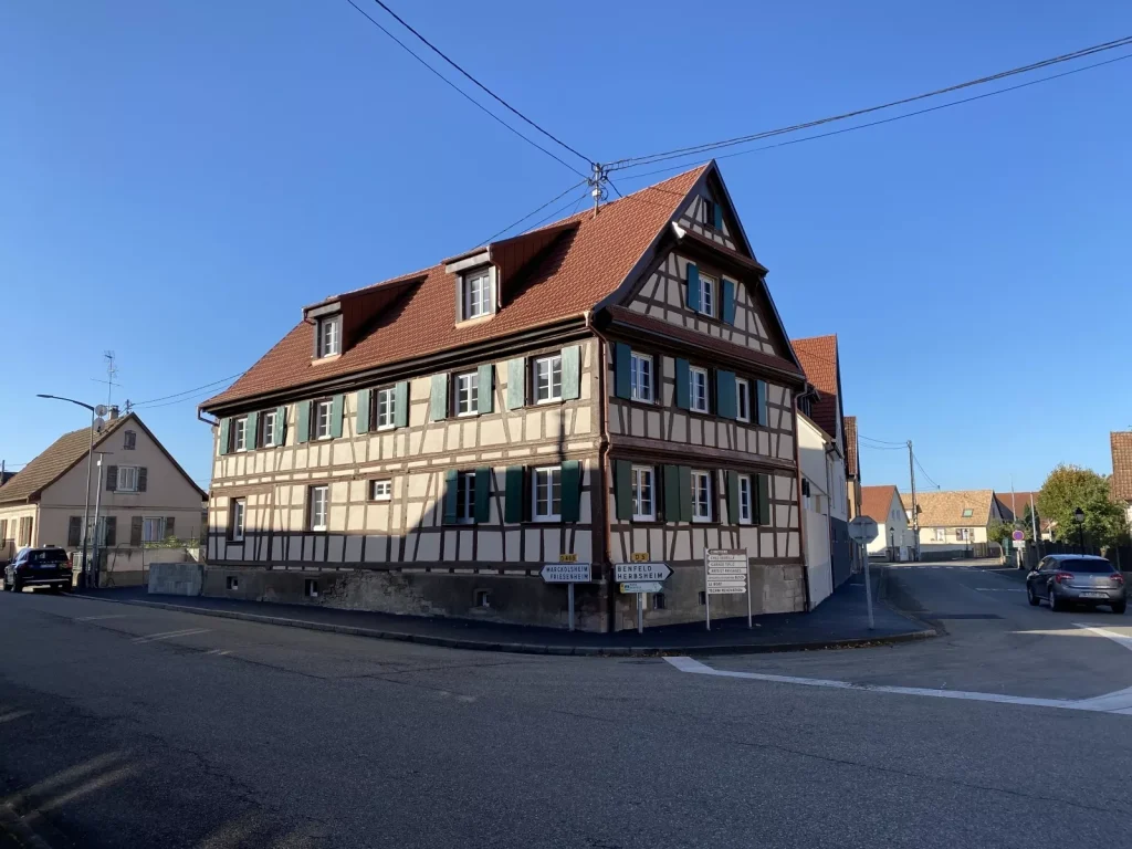 Visite d’une reconstruction de maison à colombages à Westhouse